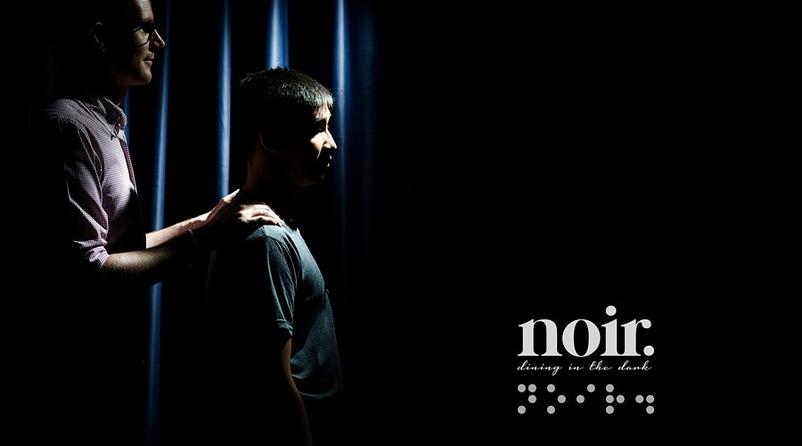 noir-plate.jpg